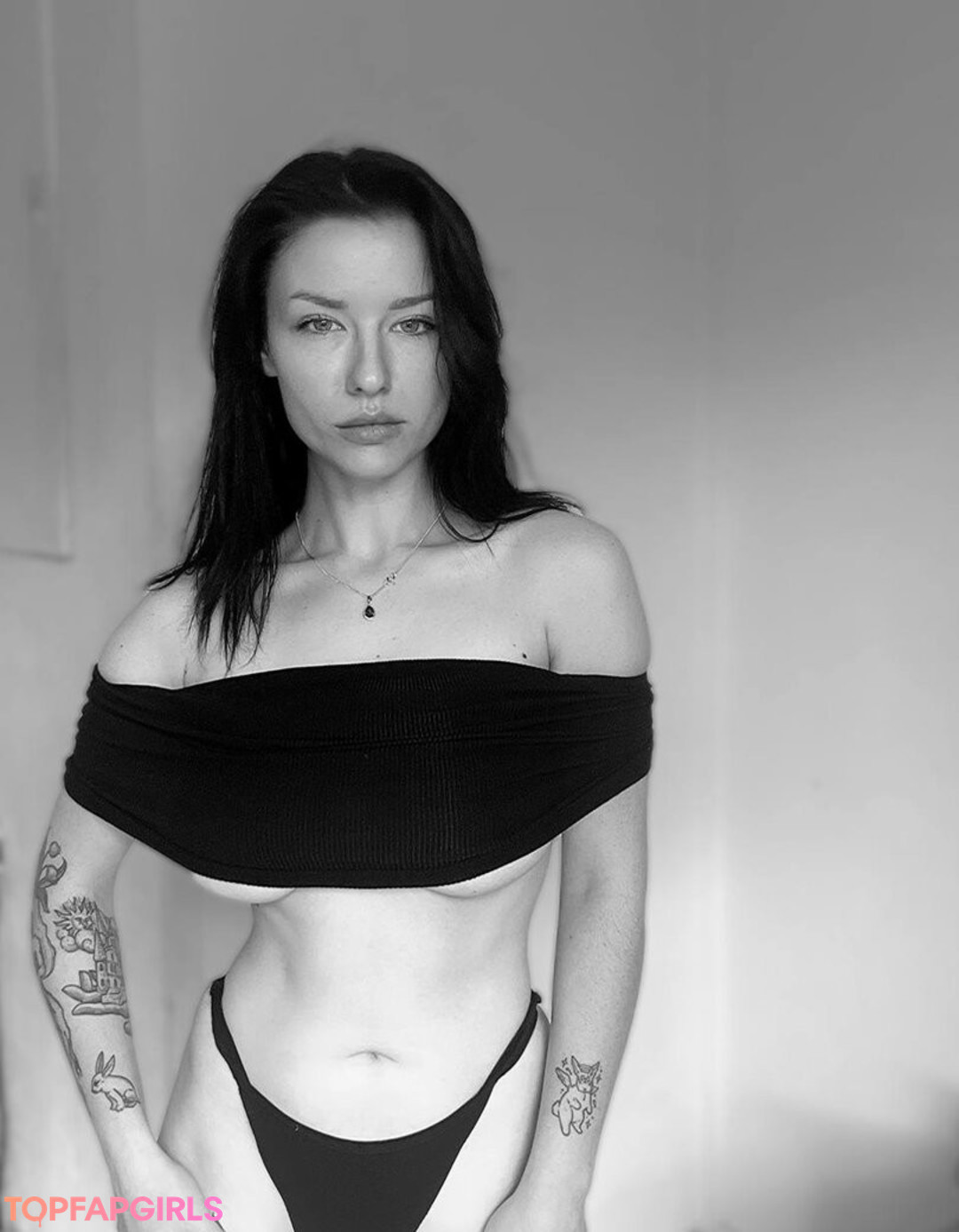 Foto di nudo di fuga di OnlyFans di Innervus #1168