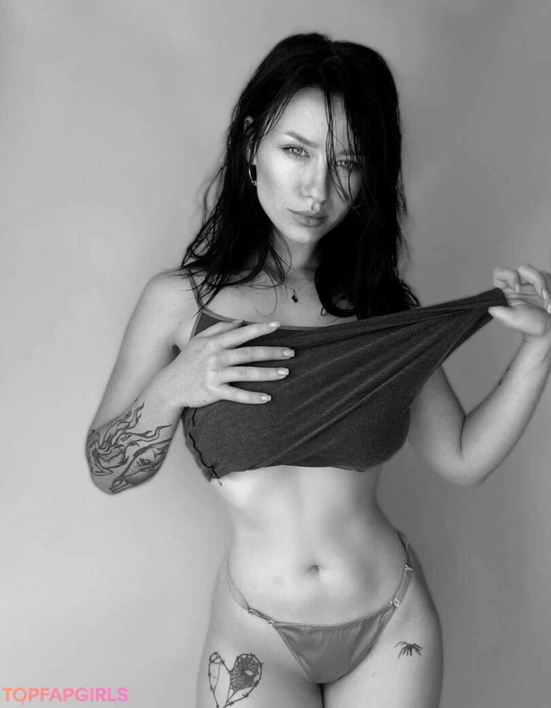 Foto di nudo di fuga di OnlyFans di Innervus #1619