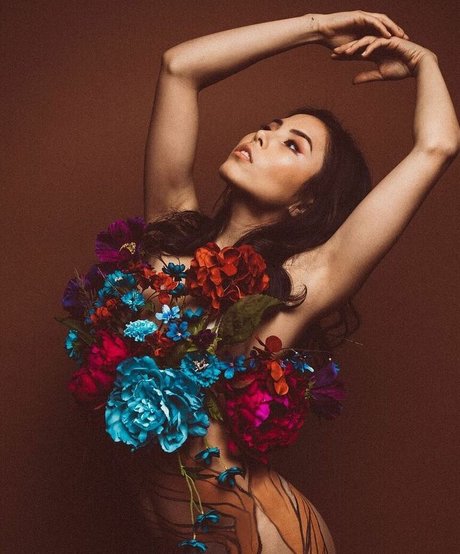 Foto di nudo di fuga di OnlyFans di Anna Akana
