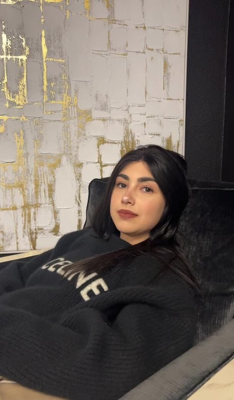 Alexa Mansour