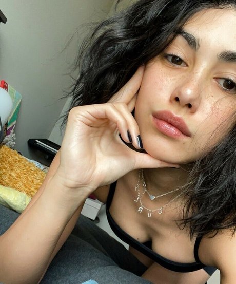 Alexa Mansour