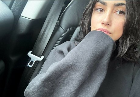 Alexa Mansour