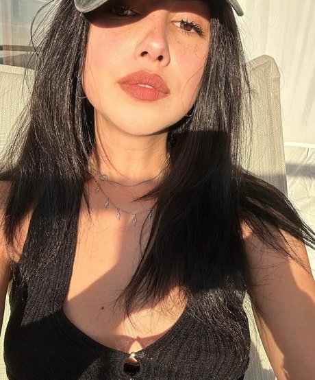 Alexa Mansour