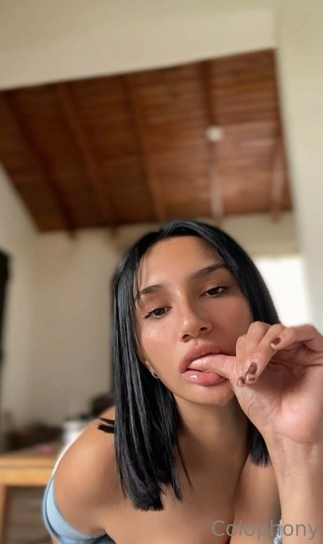 Foto di nudo di fuga di OnlyFans di Hollybratty