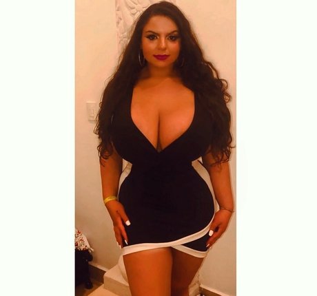 Foto di nudo di fuga di OnlyFans di Iloveteniah