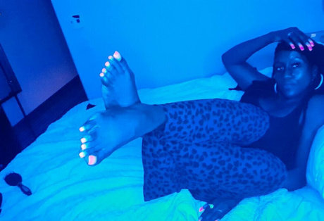 Haitian_babefeet