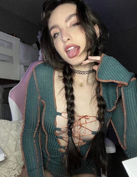 Beebee Asmr
