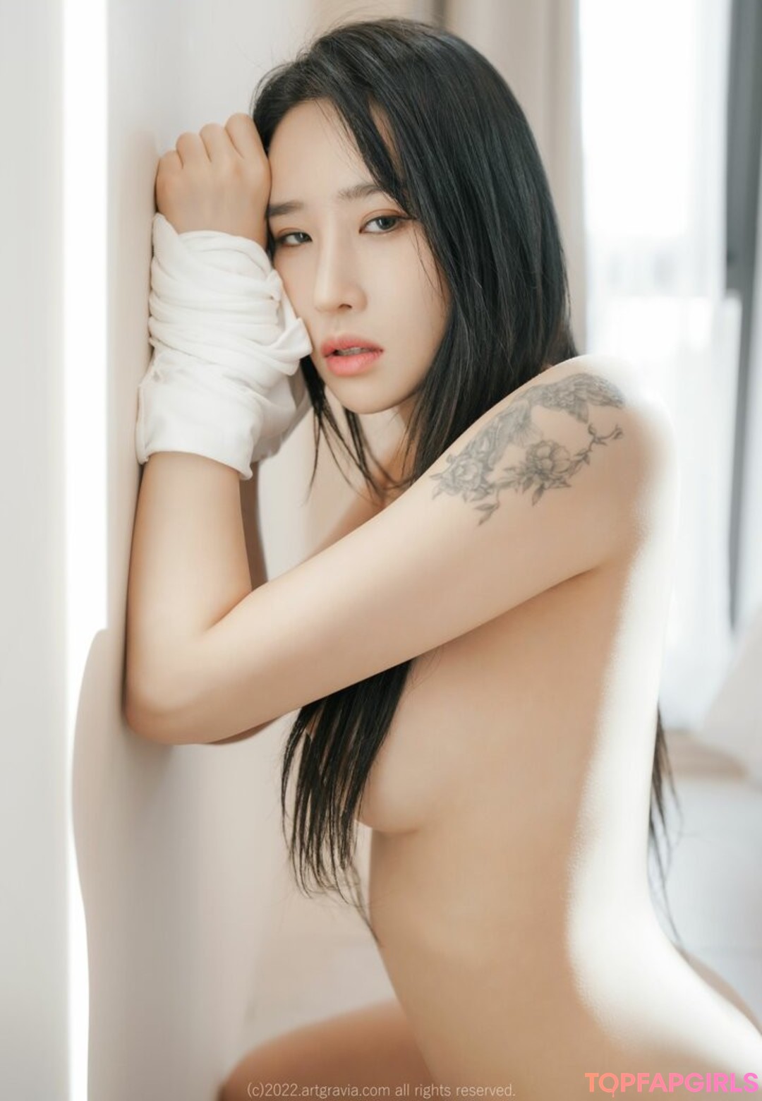 Foto di nudo di fuga di OnlyFans di Korean Gravures #1026