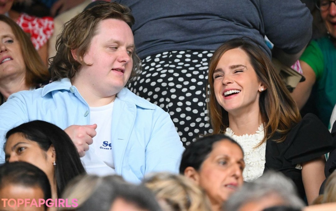 Foto di nudo di fuga di OnlyFans di Emma Watson #1056