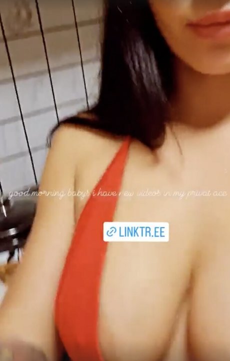 Foto di nudo di fuga di OnlyFans di Missafroditax