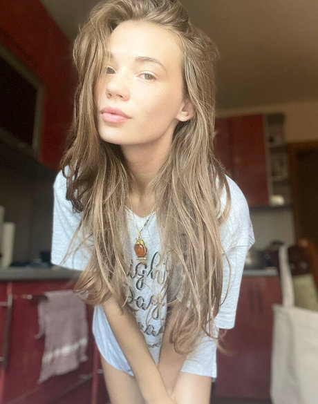 Foto di nudo di fuga di OnlyFans di Steklova Eseniia