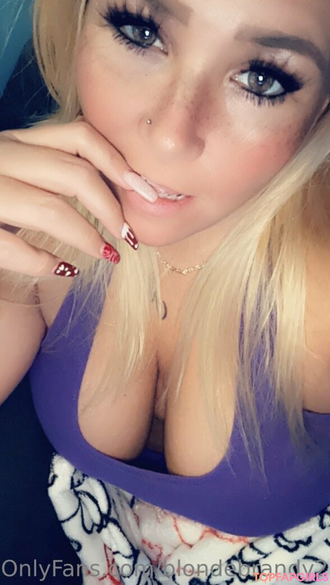 Foto di nudo di fuga di OnlyFans di Blondebrandy269 #8 Foto di nudo di fuga di OnlyFans di Blondebrandy269 #8