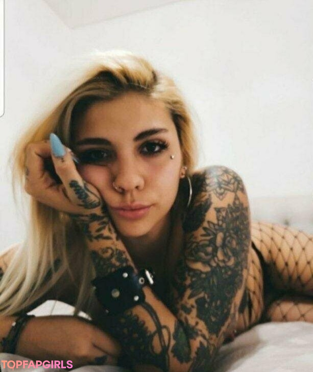 Foto di nudo di fuga di OnlyFans di Flovprincess #1285