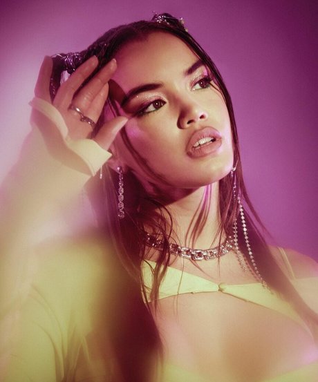 Foto di nudo di fuga di OnlyFans di Paris Berelc