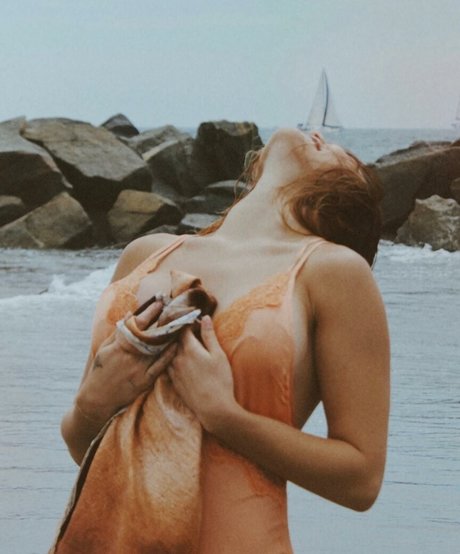 Foto di nudo di fuga di OnlyFans di Paris Berelc