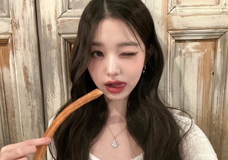 WomenK-pop