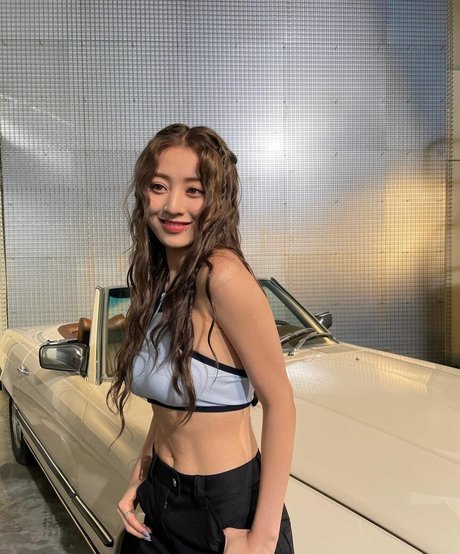 WomenK-pop