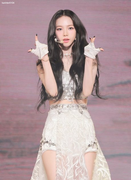 WomenK-pop