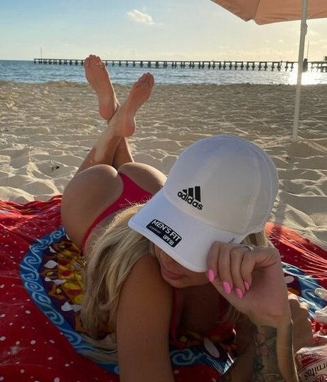 Foto di nudo di fuga di OnlyFans di Joyce Gumiero