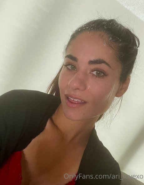 Ari_lovexo