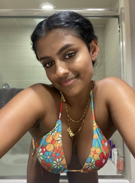 Yamini Nambimadom