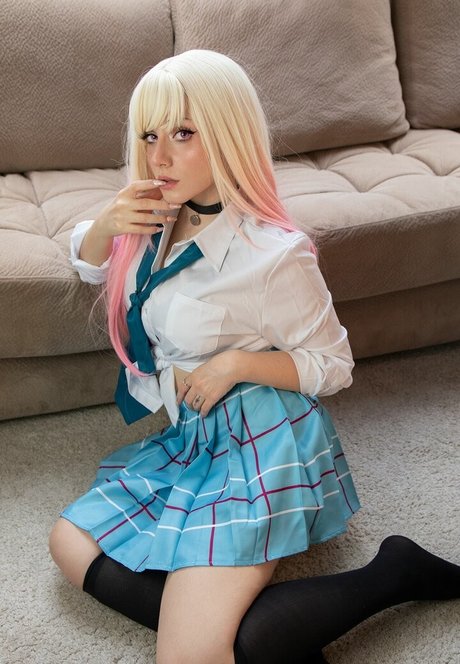 Ezy Summers Cosplay
