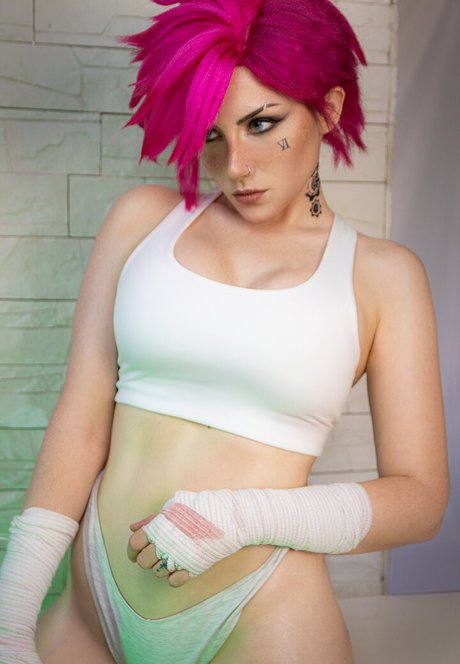 Ezy Summers Cosplay