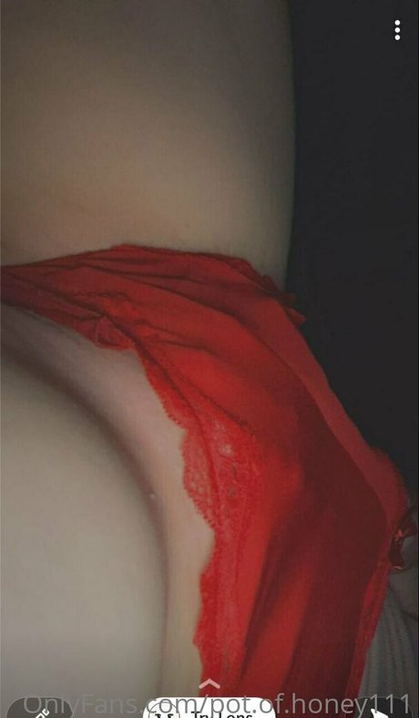 Foto di nudo di fuga di OnlyFans di Coralineleclaire