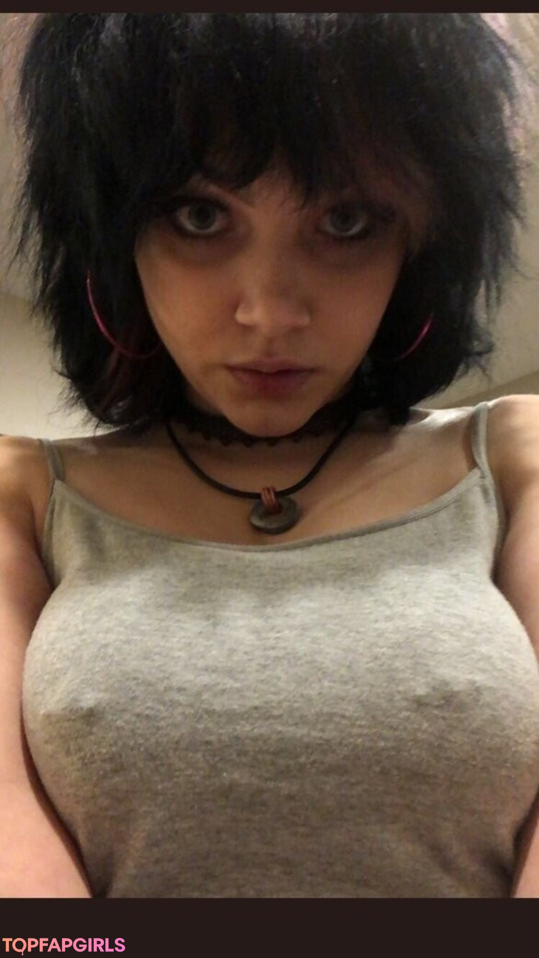 Foto di nudo di fuga di OnlyFans di Guttergirlgab #9 Foto di nudo di fuga di OnlyFans di Guttergirlgab #9