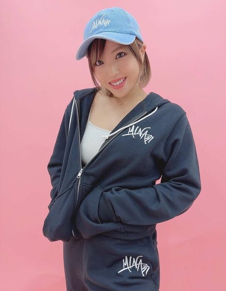 Mina Shirakawa