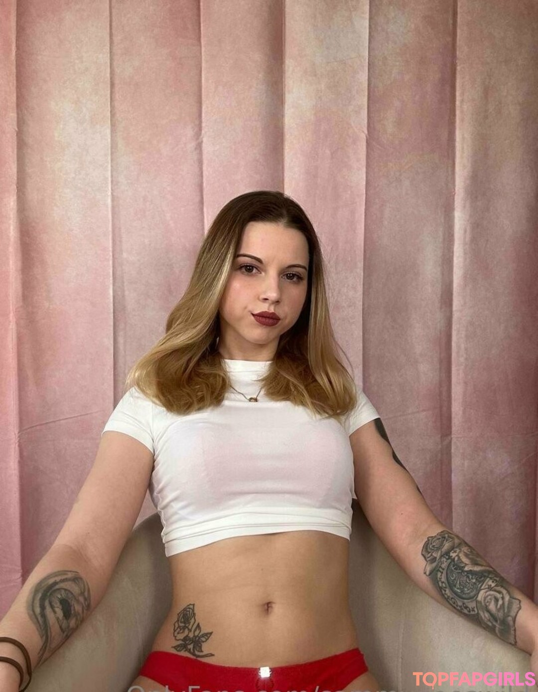 Foto di nudo di fuga di OnlyFans di Sammysbowlingparadise #15 Foto di nudo di fuga di OnlyFans di Sammysbowlingparadise #15