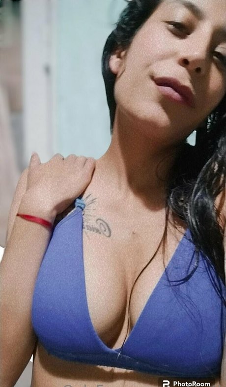Foto di nudo di fuga di OnlyFans di Valihott