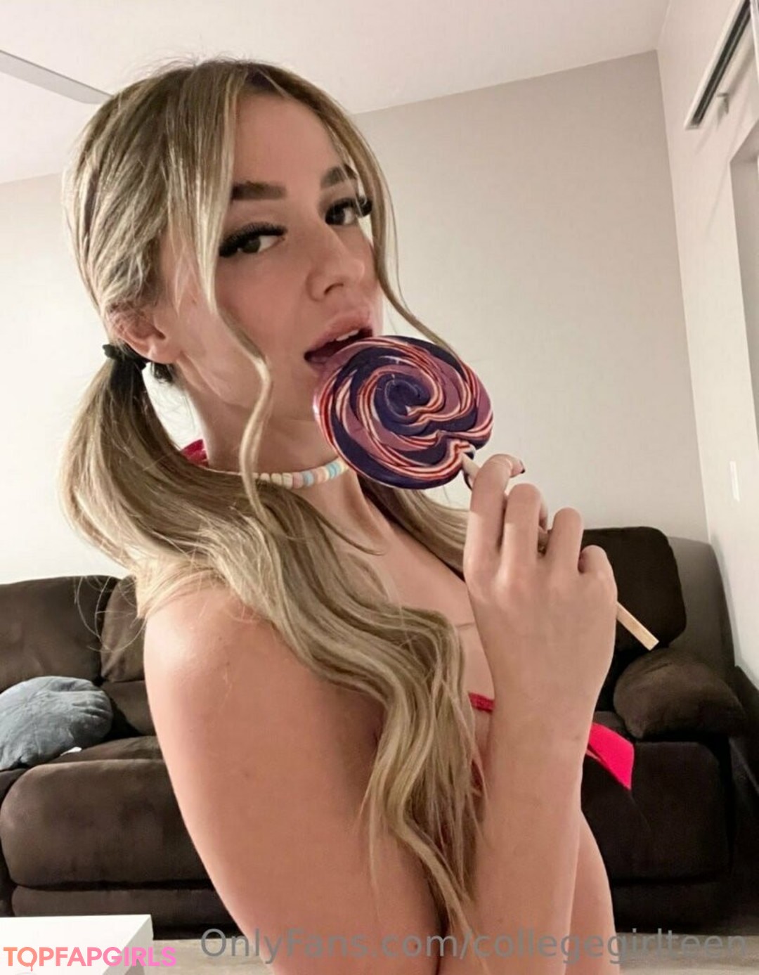 Foto di nudo di fuga di OnlyFans di Collegegirlteen #469 Foto di nudo di fuga di OnlyFans di Collegegirlteen #469