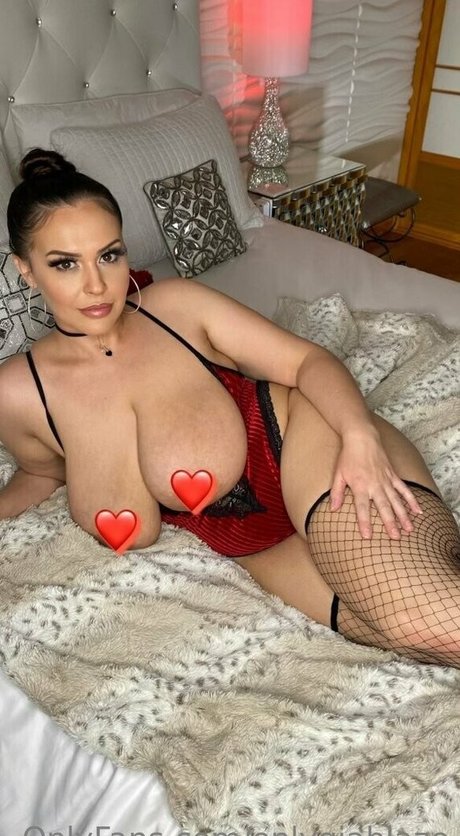 Foto di nudo di fuga di OnlyFans di Onlygiablaze