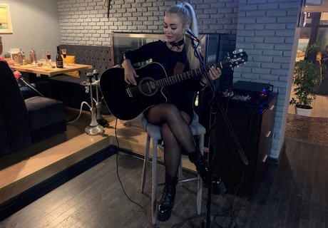 Foto di nudo di fuga di OnlyFans di Anna Kostenko