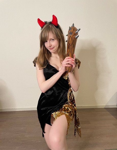 Foto di nudo di fuga di OnlyFans di Ella Freya