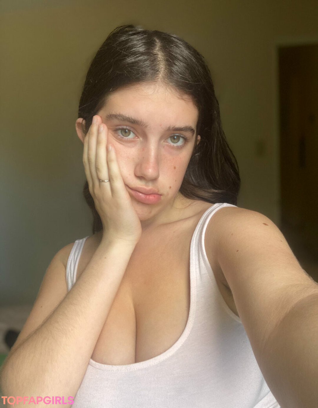 Foto di nudo di fuga di OnlyFans di Itsmollyyyroseagain #108 Foto di nudo di fuga di OnlyFans di Itsmollyyyroseagain #108