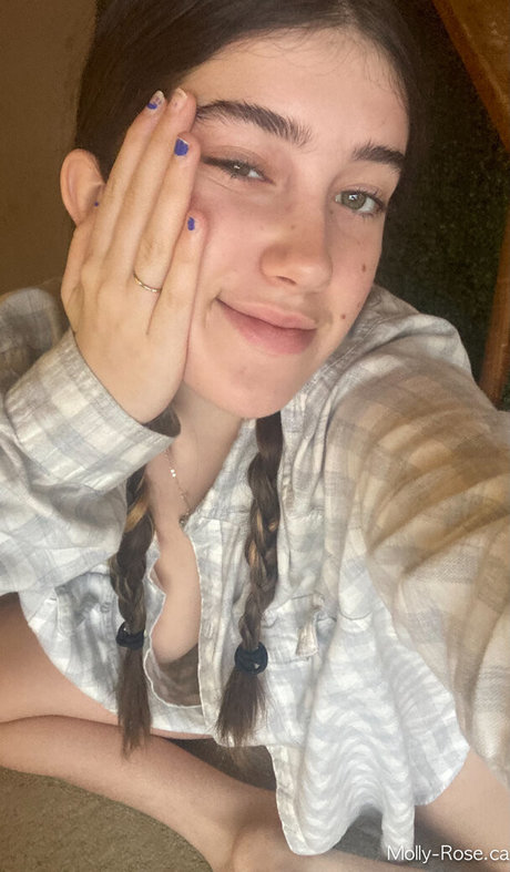 Itsmollyyyrose_again