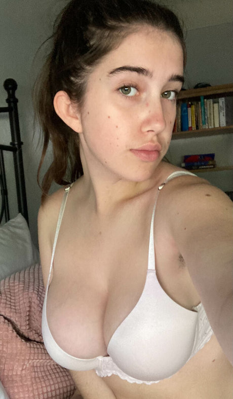 Itsmollyyyrose_again