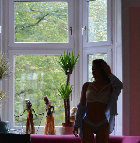 Foto di nudo di fuga di OnlyFans di Annaare