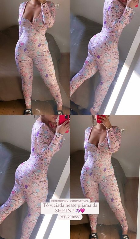 Foto di nudo di fuga di OnlyFans di Paola Sabadin
