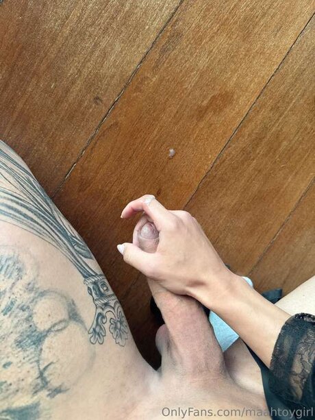 Foto di nudo di fuga di OnlyFans di Maahtoygirl
