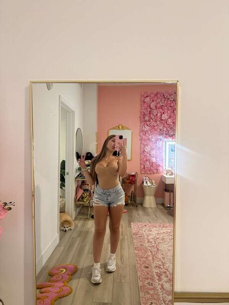 Foto di nudo di fuga di OnlyFans di Lowkeycelys