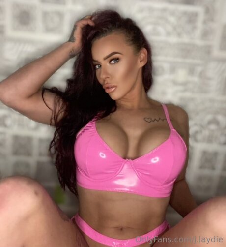 Foto di nudo di fuga di OnlyFans di J Laydie