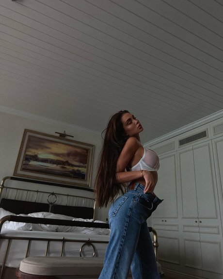 Foto di nudo di fuga di OnlyFans di Nessa Orlova