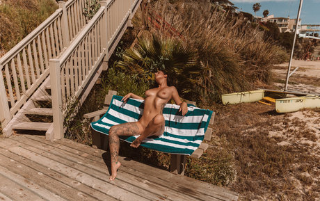 Foto di nudo di fuga di OnlyFans di Reed Suicide
