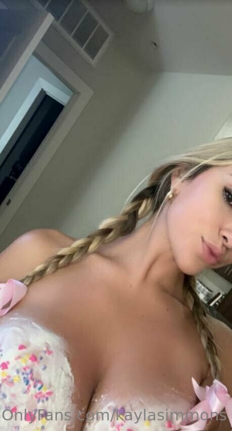 Kayla Simmons