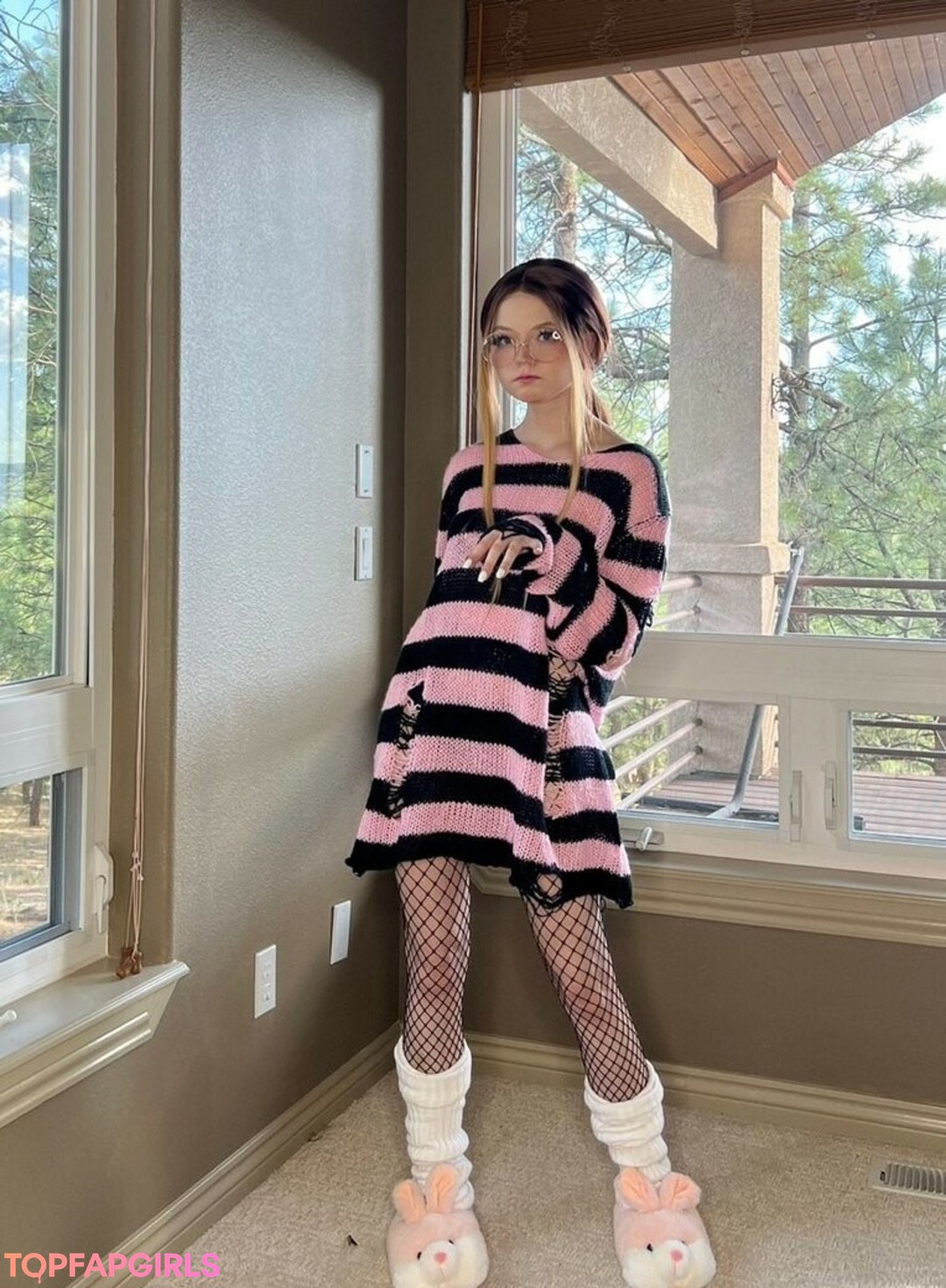 Foto di nudo di fuga di OnlyFans di Strawbeariemilkk #1289
