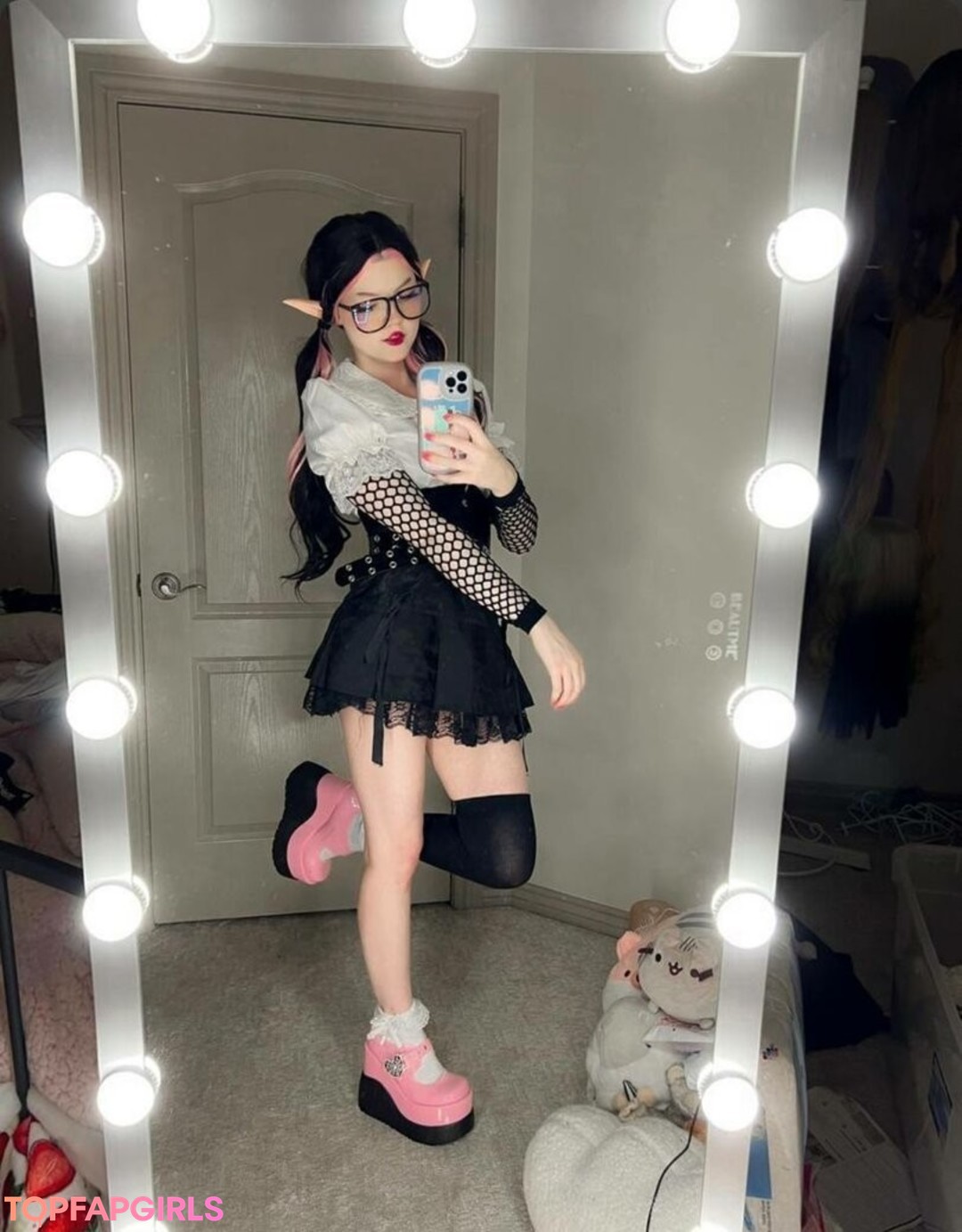 Foto di nudo di fuga di OnlyFans di Strawbeariemilkk #1550