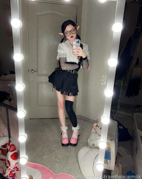 Strawbeariemilkk